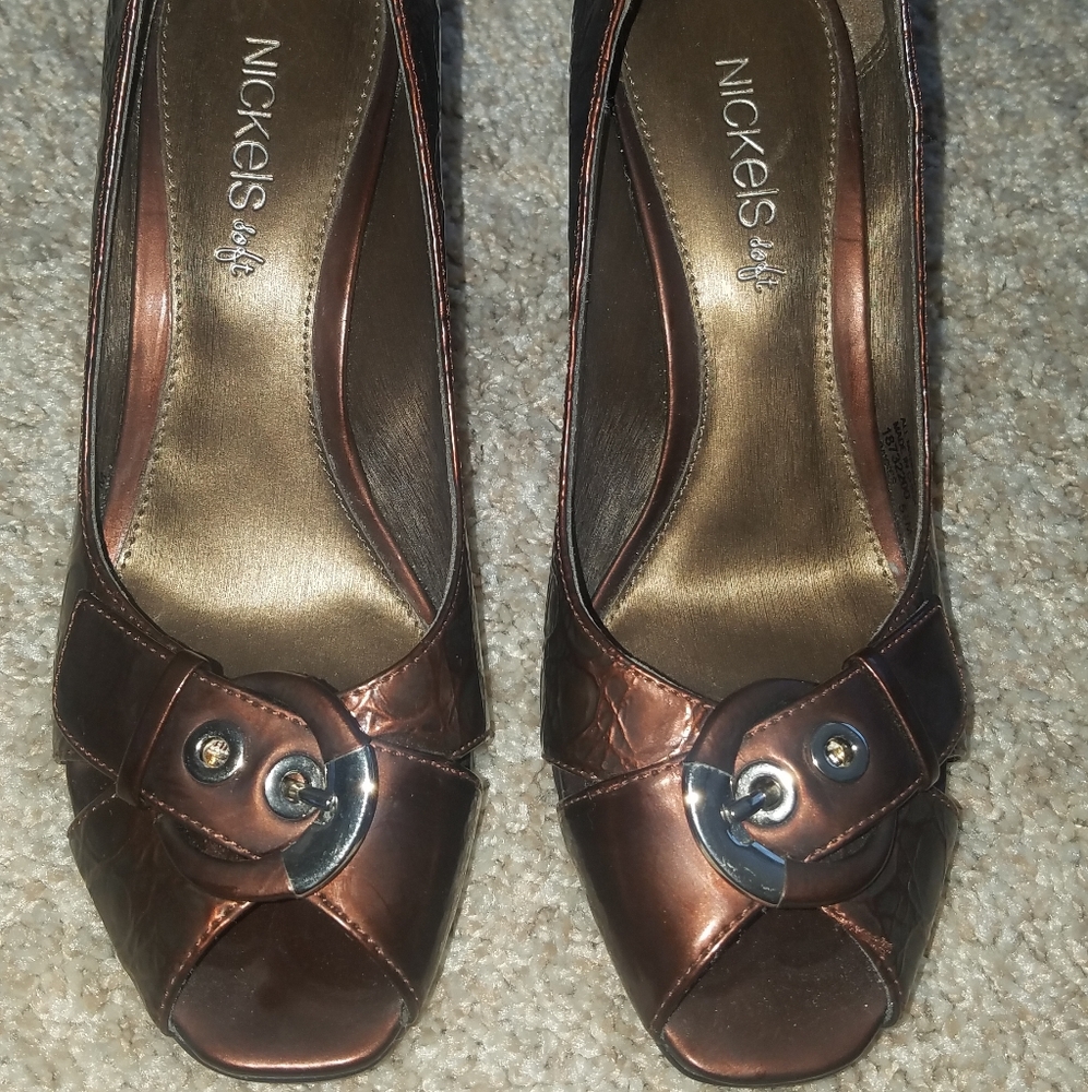 Shoes - Picture 2 of 3